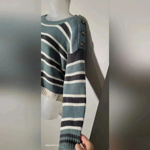 Pink Rose, Striped cropped knit sweater, sage, ivory & gray, womens size LG - Picture 4 of 9